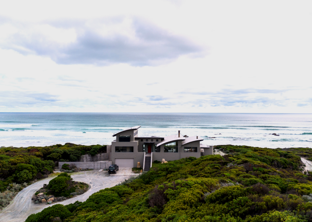 An Extraordinary Ocean Front Sanctuary - 'Aquila' - Loorana