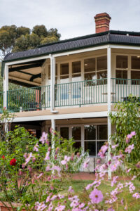 49 Campbell Street